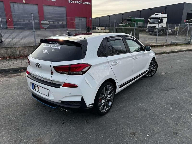 Gebraucht Hyundai i30 N Line 140 PS (102 kW) 2018 Weiß Kleinwagen