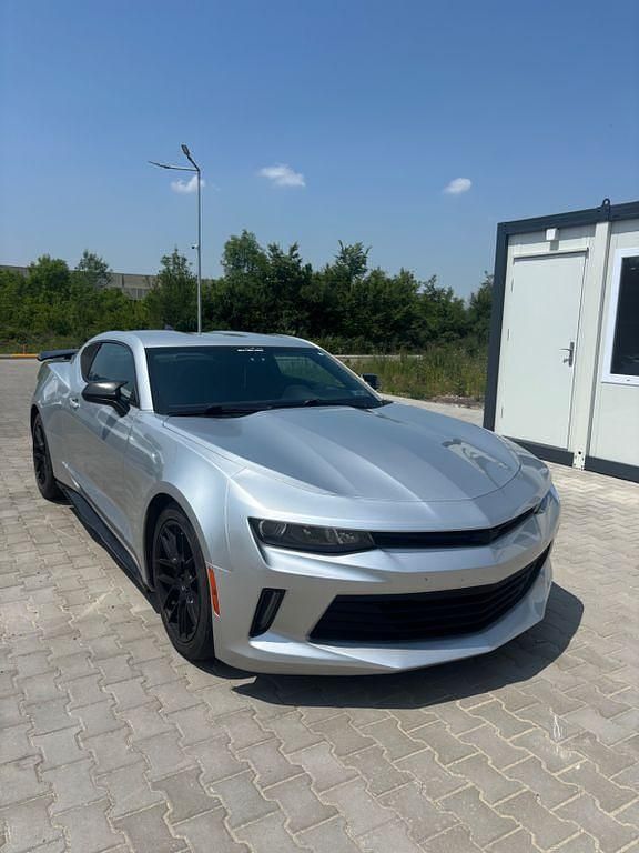 Silber Gebraucht 2016 Chevrolet Camaro | 22.500 € - Bild 1/4