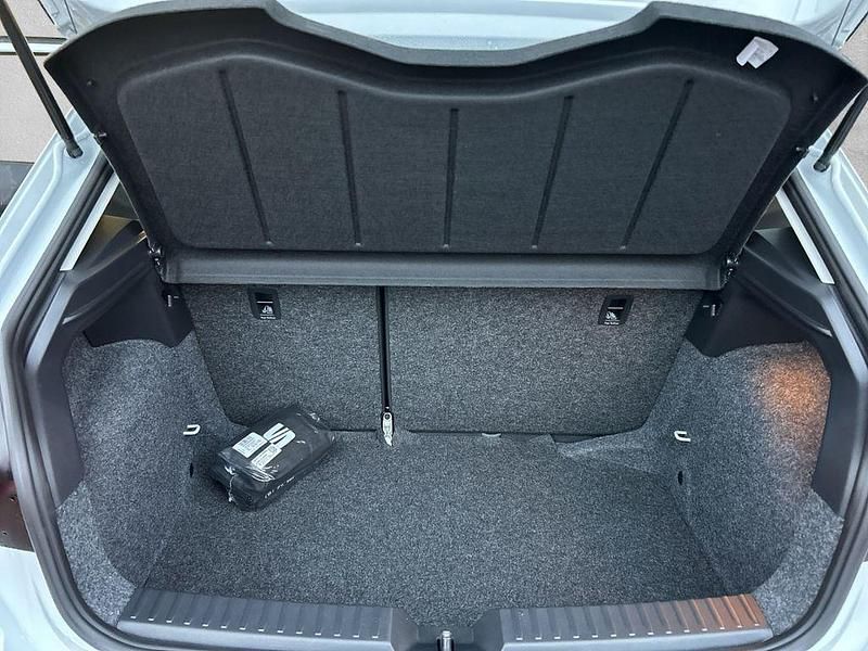 Neu Seat Ibiza Style 116 PS (85 kW) 2025 Weiß Limousine