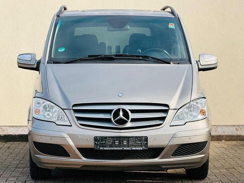 Gebraucht Mercedes Viano 224 PS (164 kW) 2012 Silber Van / Kleinbus