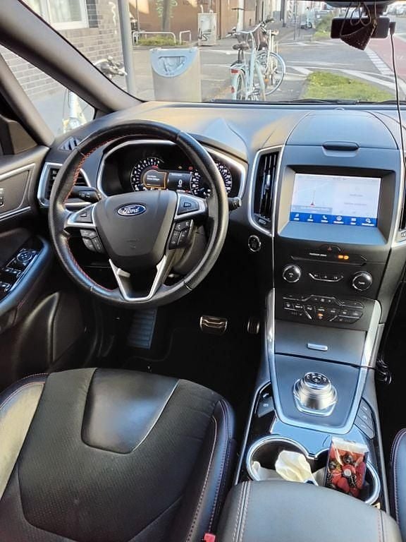 Gebraucht Ford S-MAX ST-Line 241 PS (177 kW) 2019 Rot Van / Kleinbus