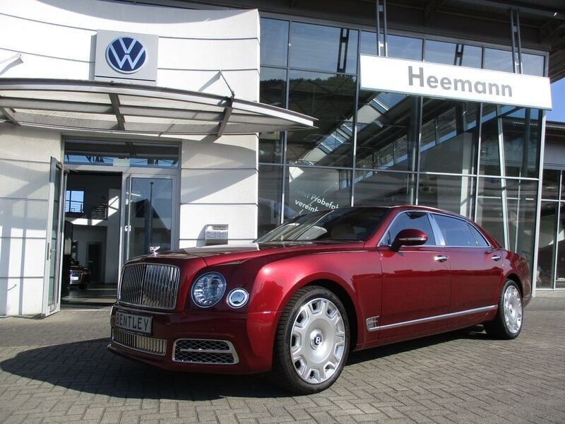 Rot Gebraucht 2018 Bentley Mulsanne Limousine | 229.900 € - Bild 1/4