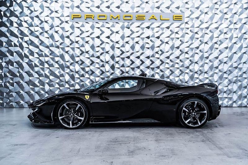 Gebraucht Ferrari SF90 1000 PS (735 kW) 2022 Schwarz Cabrio