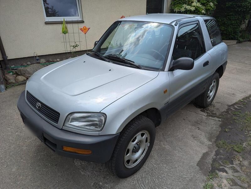 Silber Gebraucht 1997 Toyota RAV4 SUV | 3.399 € (Fairer Preis) - Bild 1/4