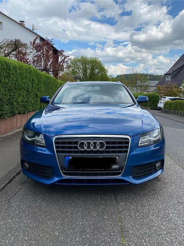 Blau Gebraucht 2011 Audi A4 Kombi | 5.900 € - Bild 1/4