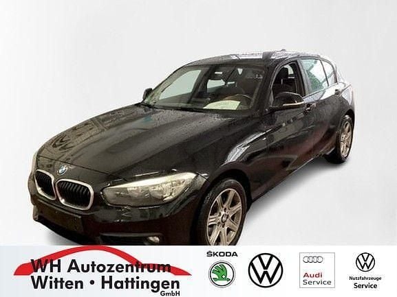 Schwarz metallic Gebraucht 2018 BMW 118 Advantage Kleinwagen | 15.895 € (Fairer Preis) - Bild 1/3