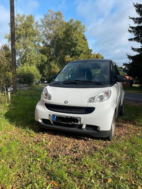 Weiß Gebraucht 2012 Smart ForTwo Coupé Coupé | 4.600 € (Fairer Preis) - Bild 1/4