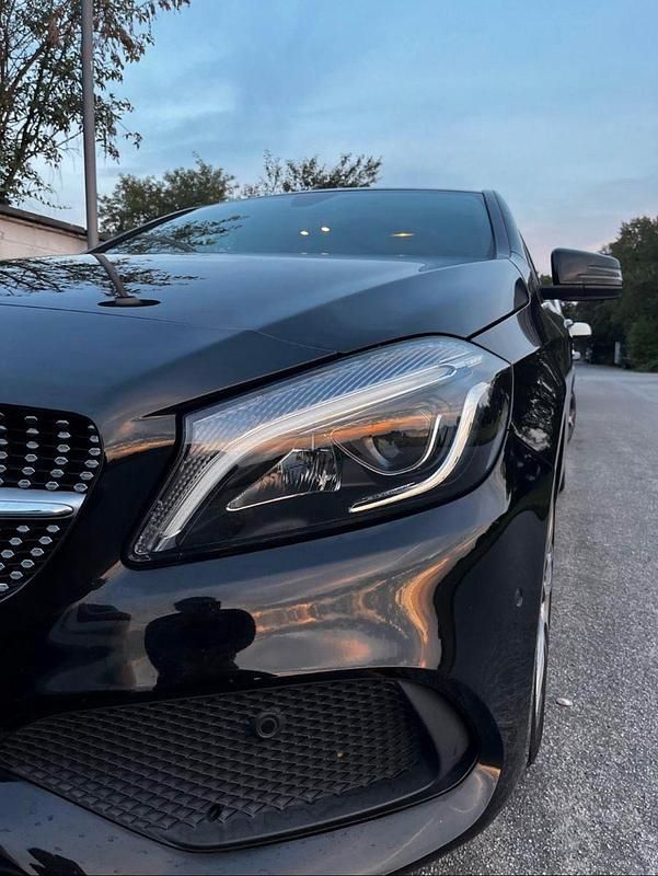 Gebraucht Mercedes A220 AMG line 190 PS (139 kW) 2018 Schwarz Limousine