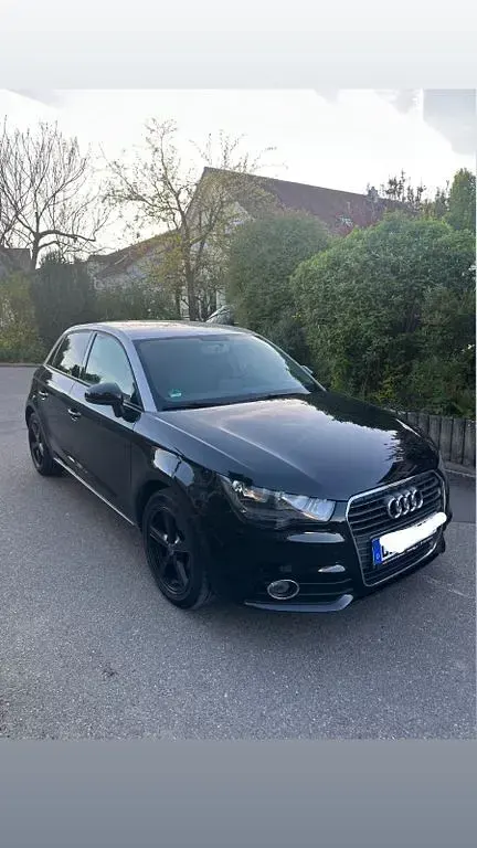 Second-hand Audi A1 Ambition 86 CP (63 kW) 2013 Negru Hatchback