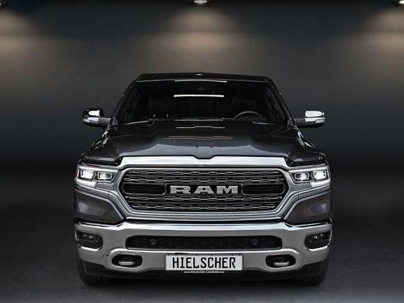 Gebraucht Dodge Ram Limited 401 PS (294 kW) 2018 Grau Pickup