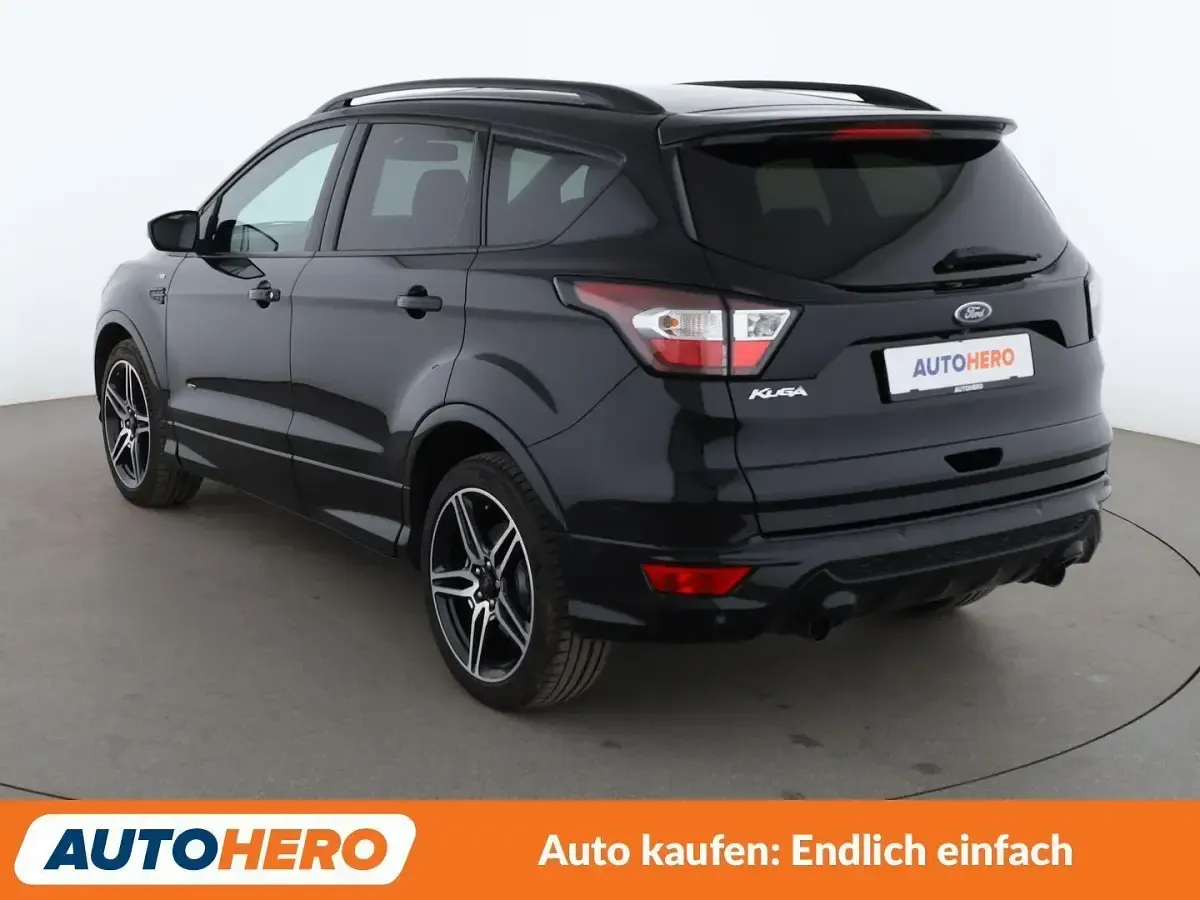 Gebraucht Ford Kuga ST-Line 179 PS (131 kW) 2017 Shadow black SUV