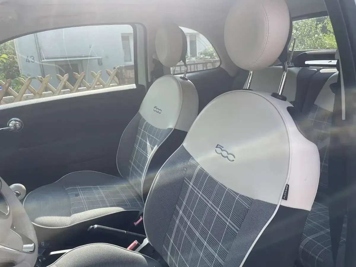 Gebraucht Fiat 500 Lounge 69 PS (50 kW) 2019 Grün Cabrio