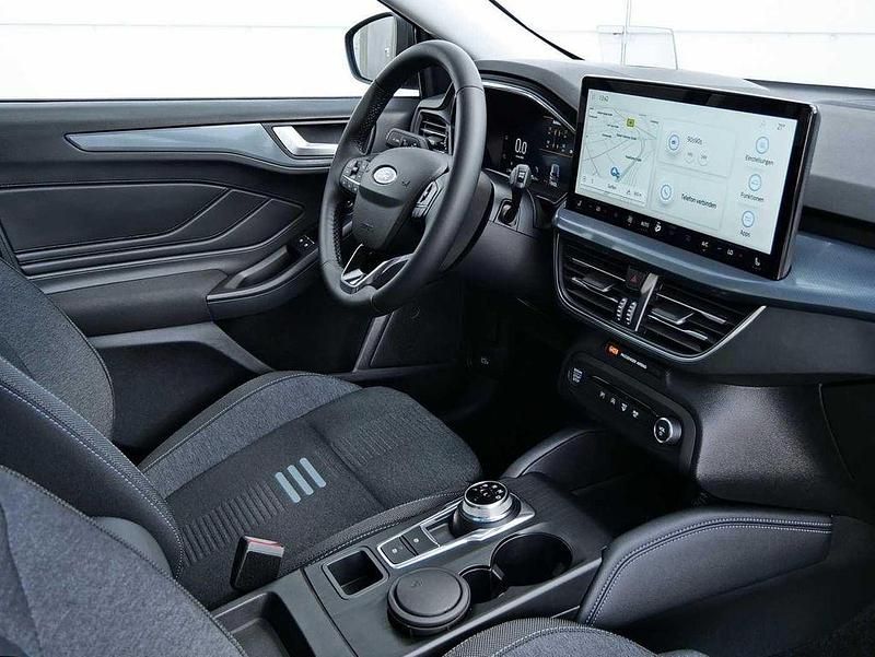 Gebraucht Ford Focus Active X 116 PS (85 kW) 2024 Grau Limousine