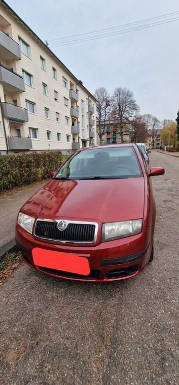 Rot Gebraucht 2007 Skoda Fabia Cool Edition Limousine | 1.500 € (Superpreis) - Bild 1/4