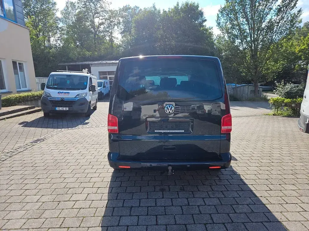 Używany VW Caravelle 140 KM (102 kW) 2010 Czarny Van