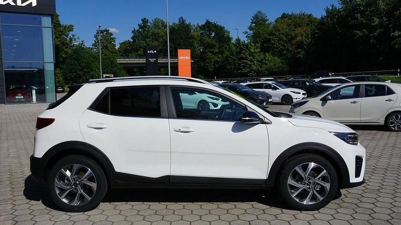 Gebraucht Kia Stonic GT-Line 101 PS (74 kW) 2024 Weiß SUV