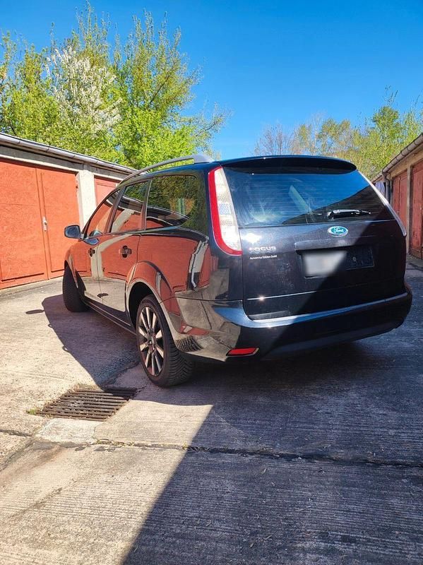 Usata Ford Focus 116 CV (85 kW) 2008 Nero Station wagon