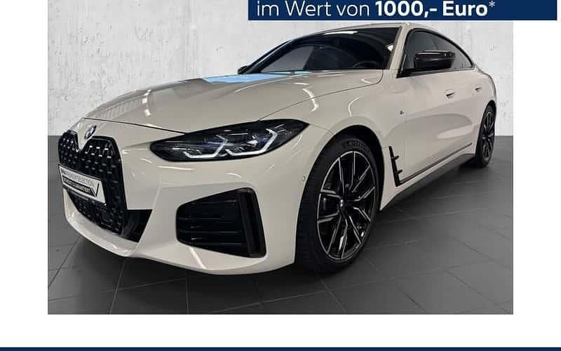 Weiß Gebraucht 2024 BMW 430 Shadowline Coupé | 52.990 € (Fairer Preis) - Bild 1/4