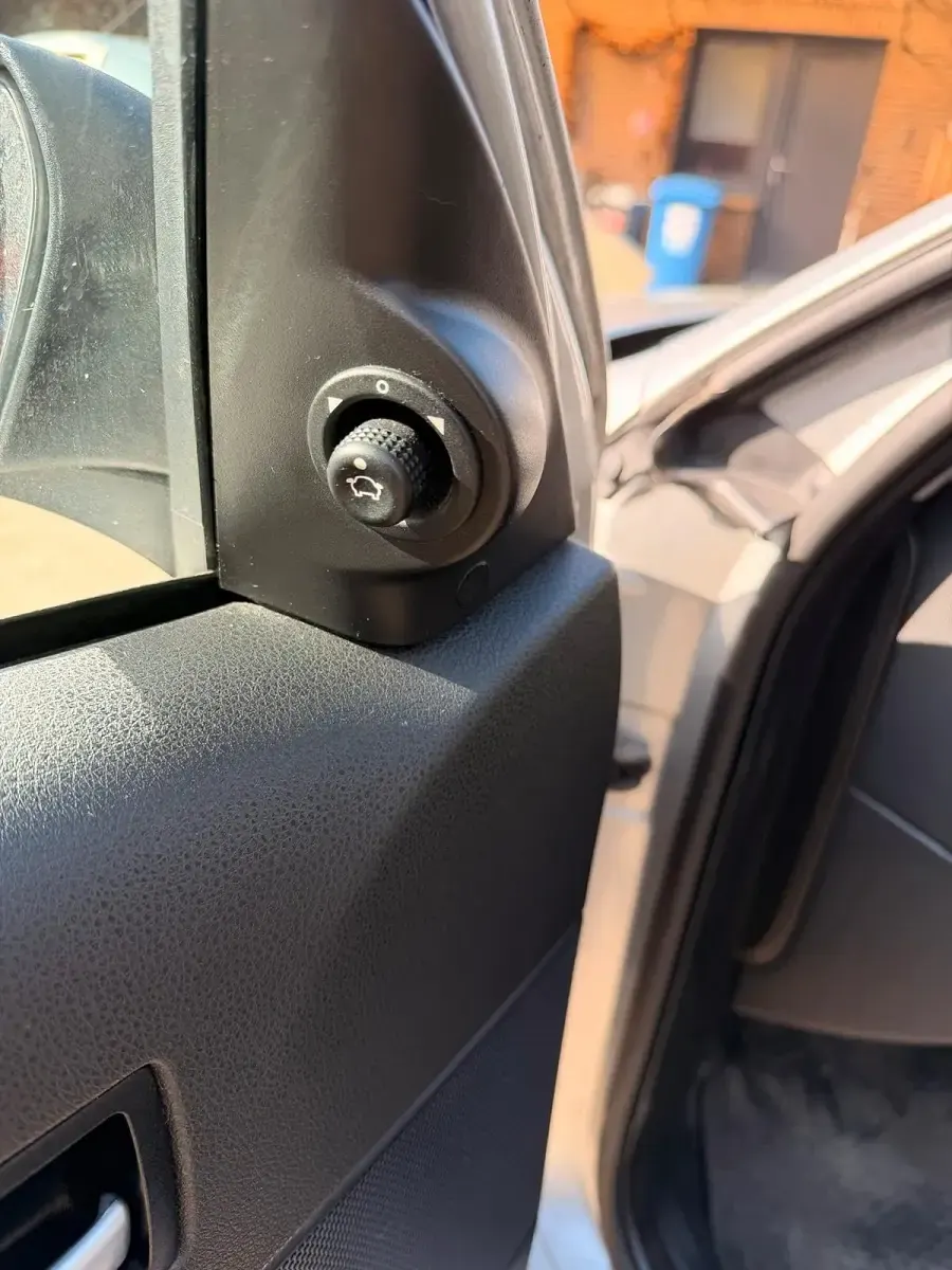 Gebraucht Ford Mondeo 125 PS (91 kW) 2003 Silber Kombi
