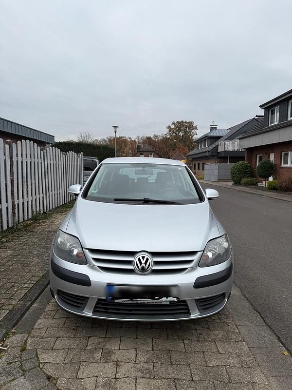 Silber Gebraucht 2005 VW Golf IV Limousine | 2.300 € (Fairer Preis) - Bild 1/4