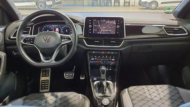 Second-hand VW T-Roc R-line 190 CP (139 kW) 2023 Argintiu SUV