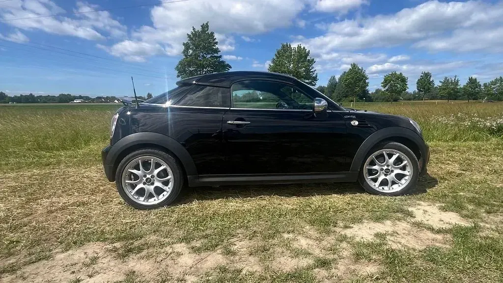 Gebraucht Mini Cooper 122 PS (89 kW) 2013 Schwarz Kleinwagen
