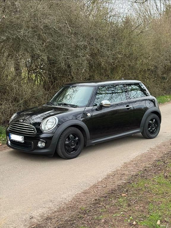 Gebraucht Mini ONE 98 PS (72 kW) 2011 Schwarz Kleinwagen