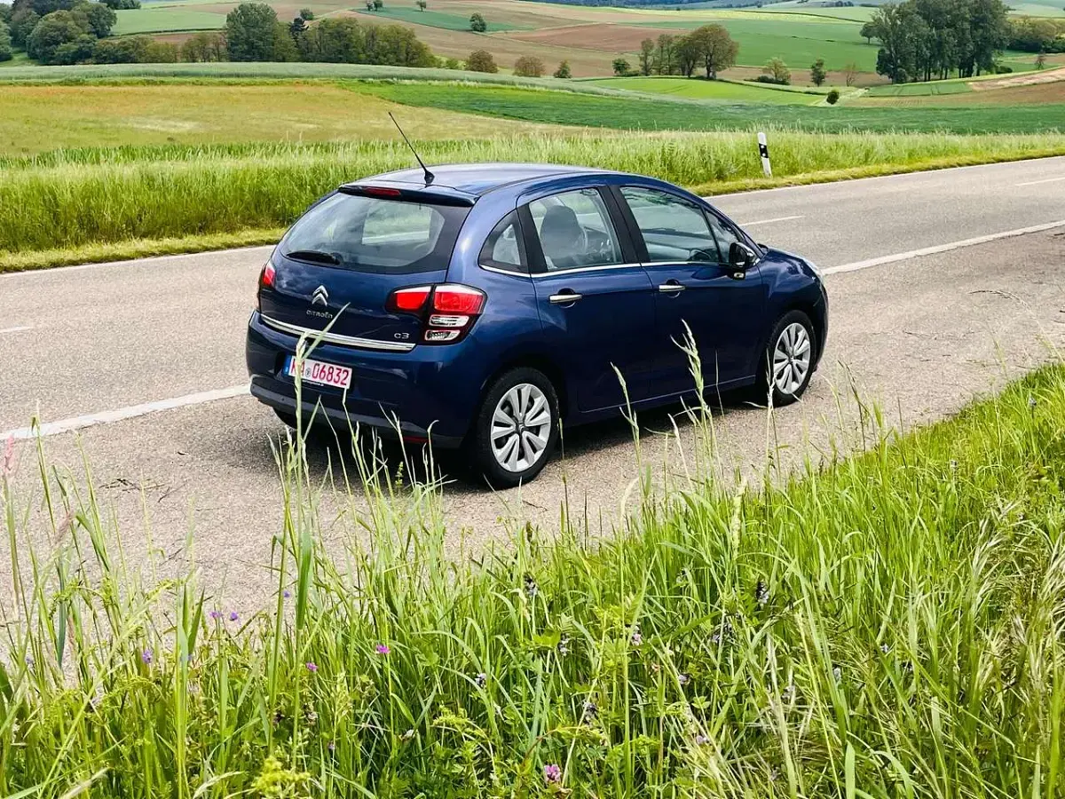 Używany Citroën C3 SELECTION 82 KM (60 kW) 2014 Niebieski Hatchback