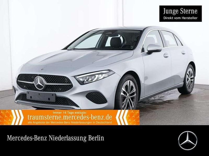 Silber Gebraucht 2024 Mercedes A180 Progressive Limousine | 28.490 € (Guter Preis) - Bild 1/3