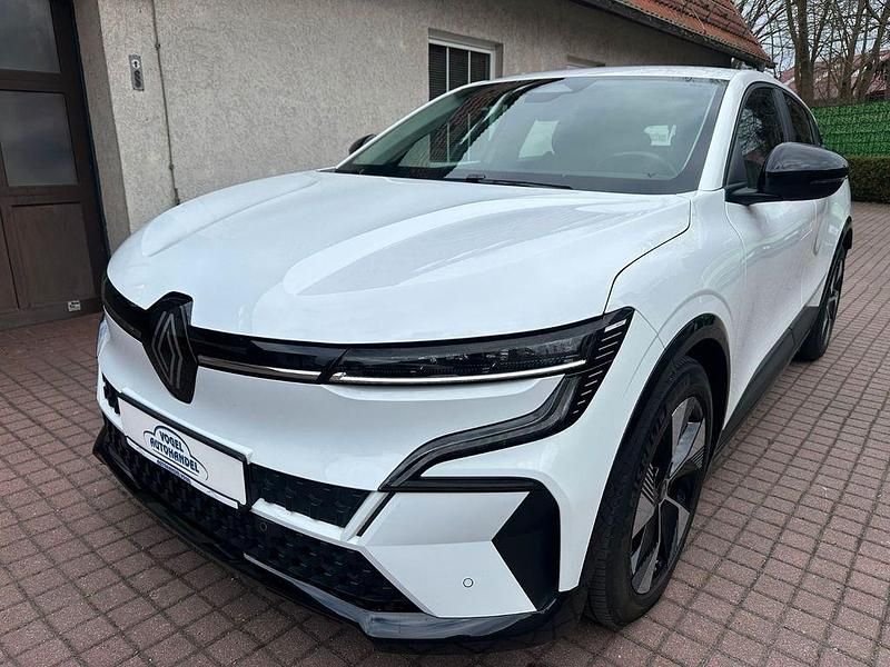 Gebraucht Renault Megane E-Tech Equilibre 96 kW (131 PS) 2022 Weiß Limousine