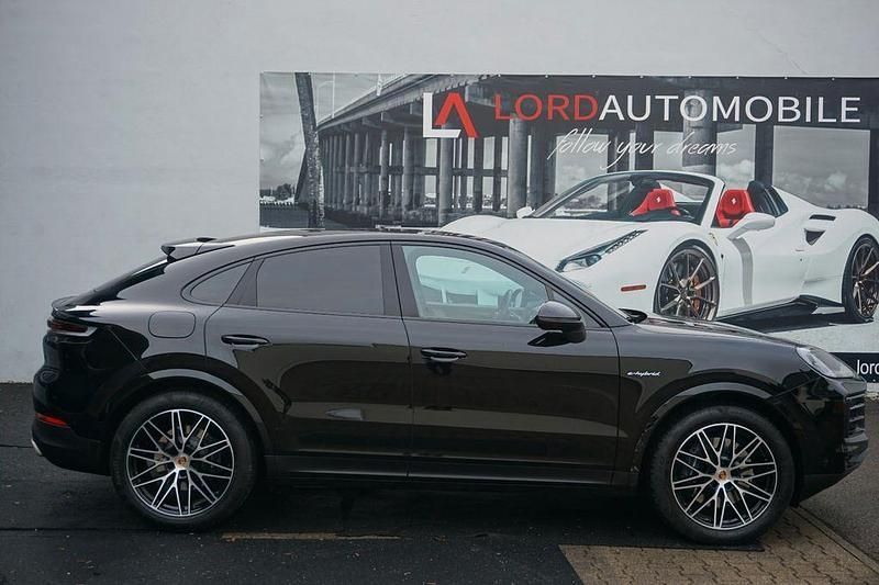 Schwarz Gebraucht 2024 Porsche Cayenne SUV | 99.990 € - Bild 1/4