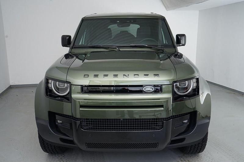 Neu Land Rover Defender S 200 PS (147 kW) 2026 Grün SUV