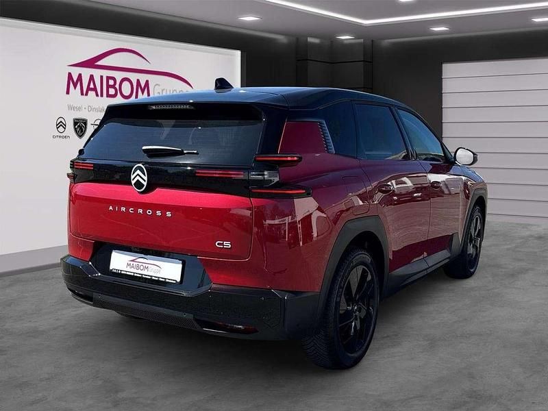 Neu Citroën C5 136 PS (100 kW) 2026 Lackierung rot rubi/typ aussen SUV