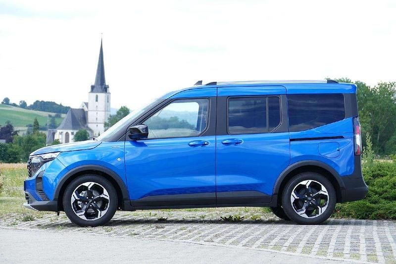 Gebraucht Ford Tourneo Courier Active 125 PS (91 kW) 2025 Dynamicblau metallic Van / Kleinbus