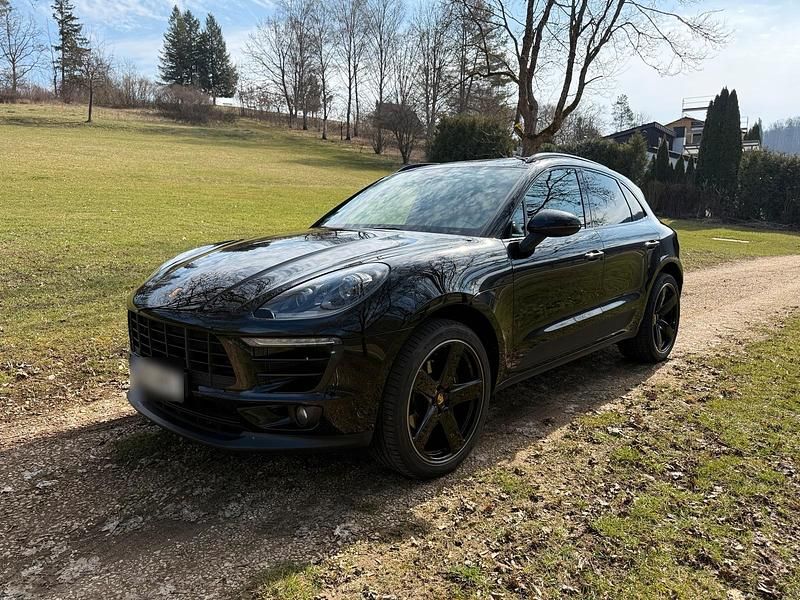 Gebraucht Porsche Macan 252 PS (185 kW) 2018 Schwarz SUV