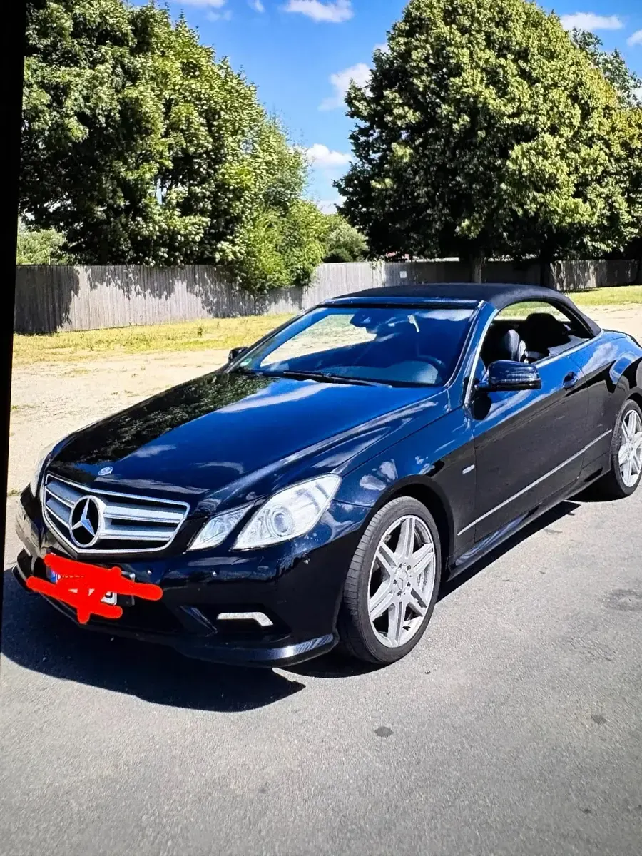 Gebraucht Mercedes E350 231 PS (169 kW) 2011 Schwarz Cabrio