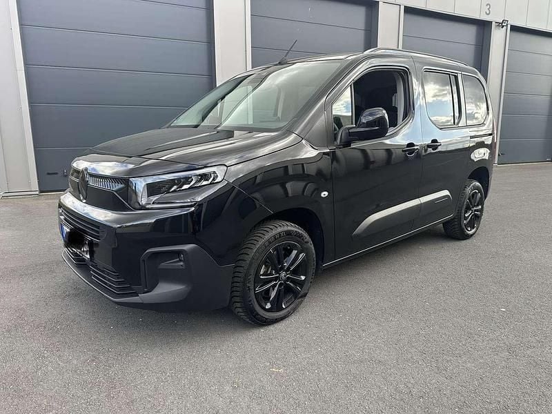 Gebraucht Citroën Berlingo 131 PS (96 kW) 2024 Schwarz Van / Kleinbus