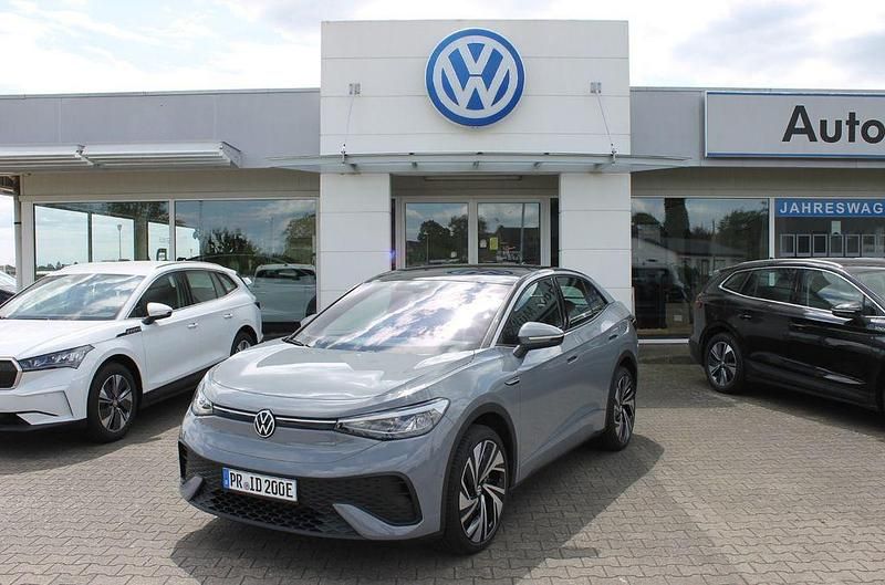 Grau Gebraucht 2022 VW ID.5 Pro Performance SUV | 31.980 € (Guter Preis) - Bild 1/4
