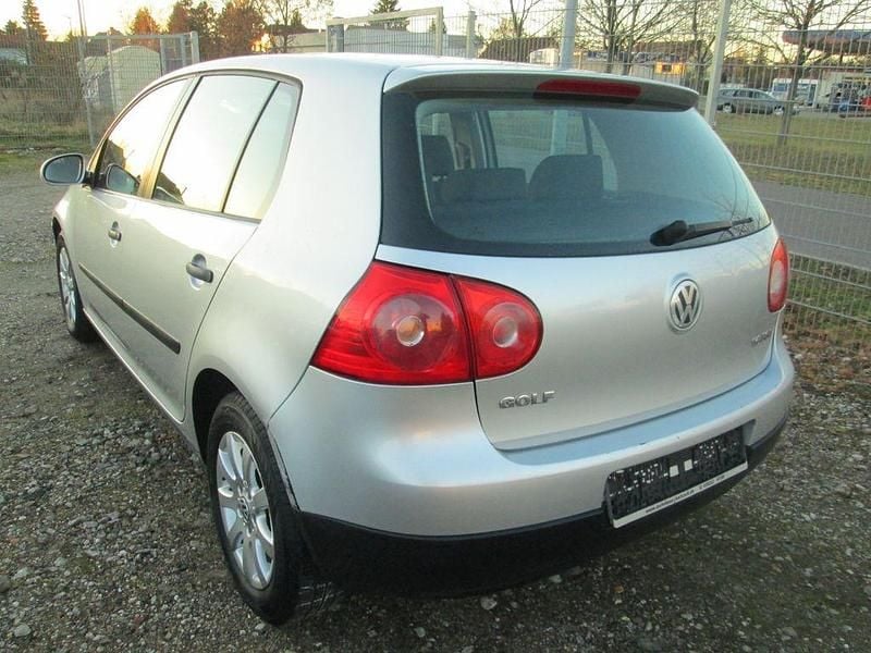 Gebraucht VW Golf IV Comfortline 116 PS (85 kW) 2003 Silber Limousine