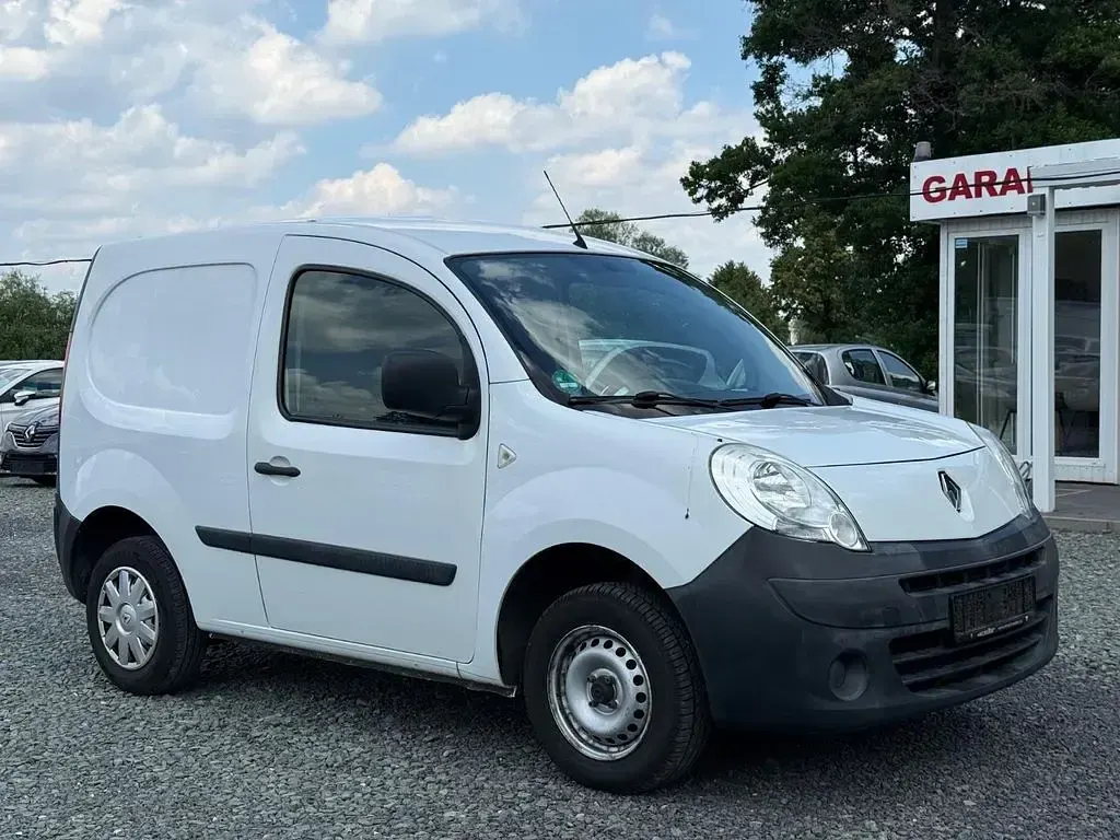 Gebraucht Renault Kangoo Basis 68 PS (50 kW) 2011 Weiß Van / Kleinbus