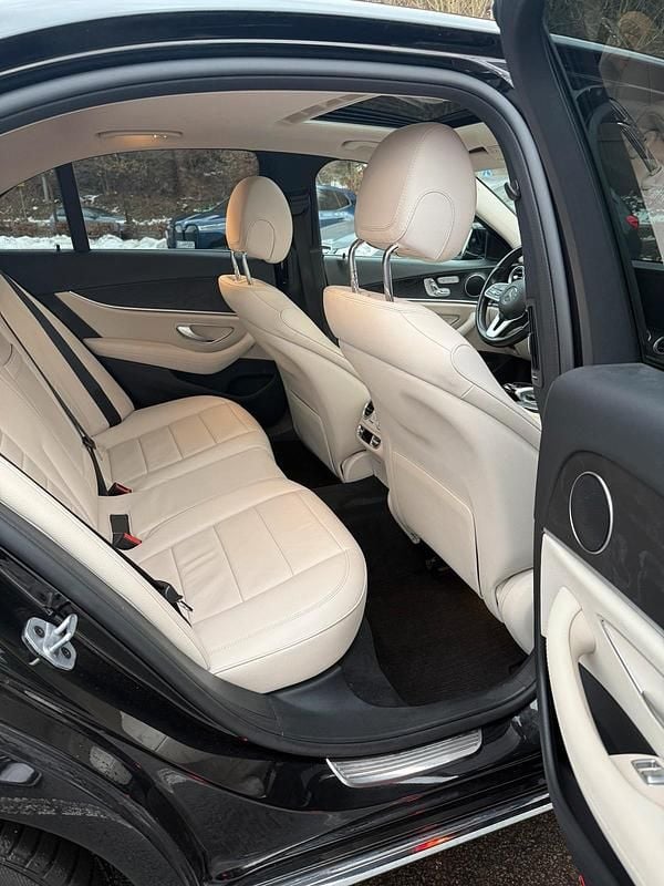 Gebraucht Mercedes E350 299 PS (219 kW) 2018 Schwarz Limousine