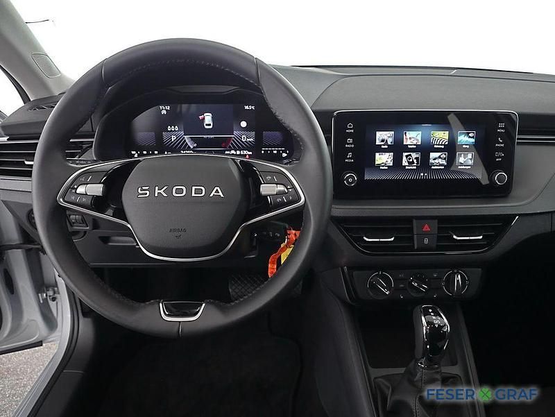 Gebraucht Skoda Scala Essence 116 PS (85 kW) 2025 Brilliantsilber metallic Kleinwagen