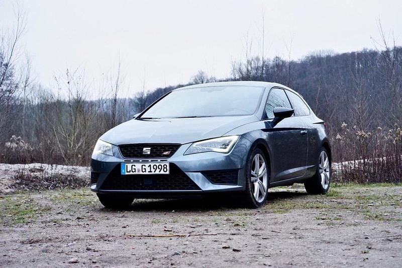 Silber Gebraucht 2016 Seat Leon CUPRA Coupé | 12.493 € (Fairer Preis) - Bild 1/4