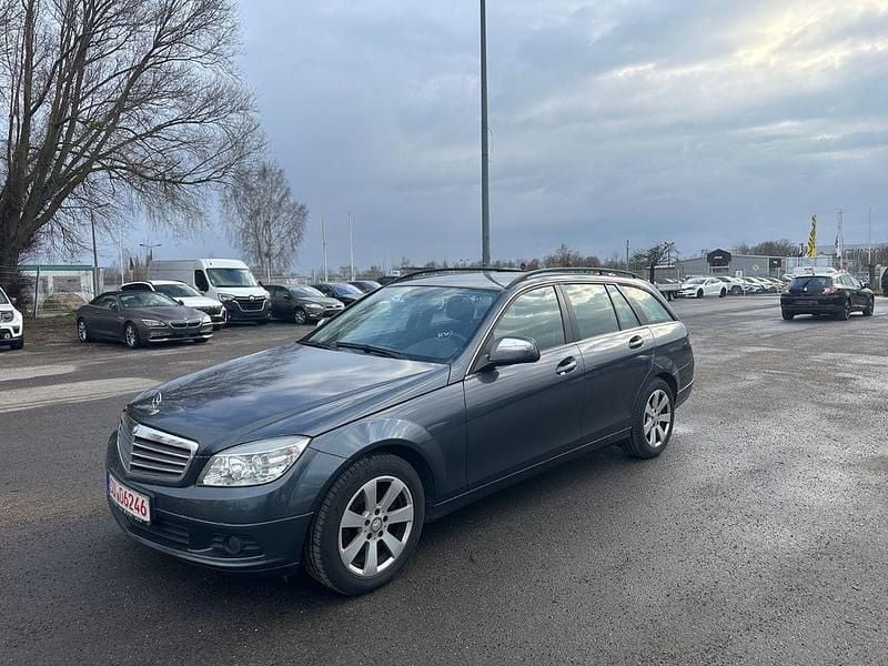 Gebraucht Mercedes C180 156 PS (114 kW) 2008 Grau Kombi
