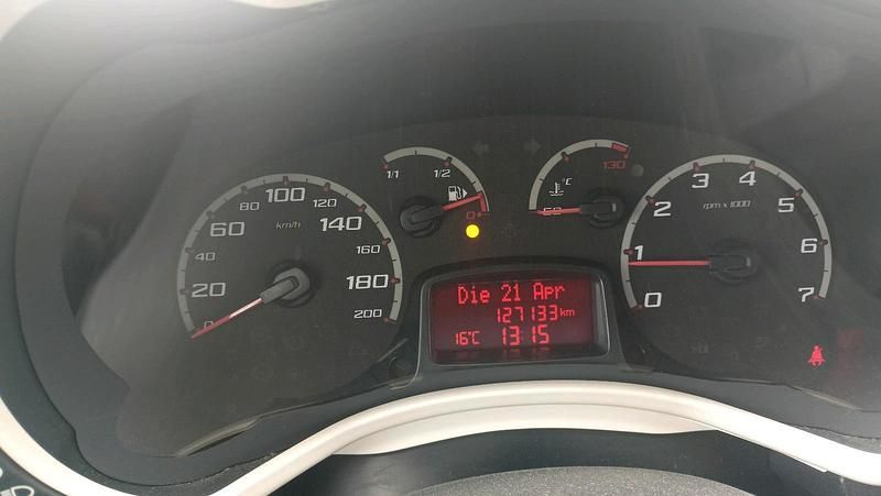 Gebraucht Ford Ka 70 PS (51 kW) 2009 Rot Kleinwagen