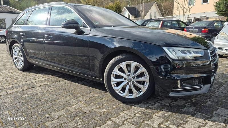 Gebraucht Audi A4 Design 150 PS (110 kW) 2019 Schwarz Kombi
