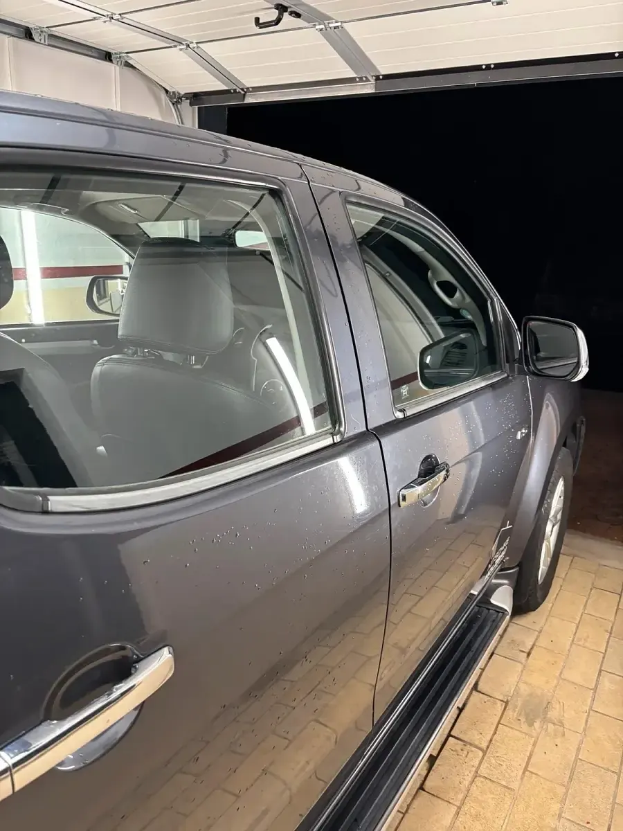 Second-hand Isuzu D-Max 163 CP (119 kW) 2018 Gri SUV