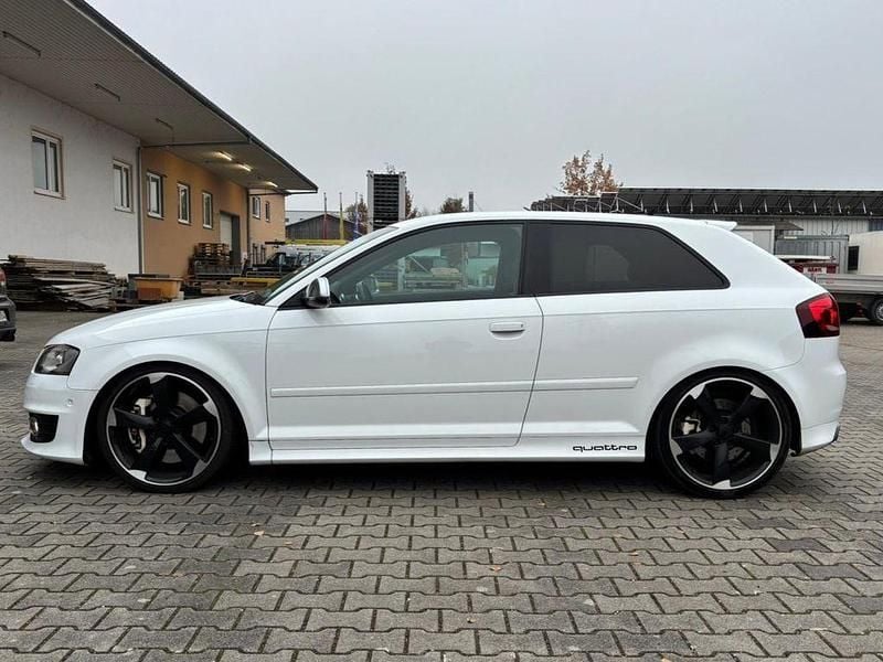 Gebraucht Audi S3 Ambiente 265 PS (194 kW) 2010 Weiß Kleinwagen