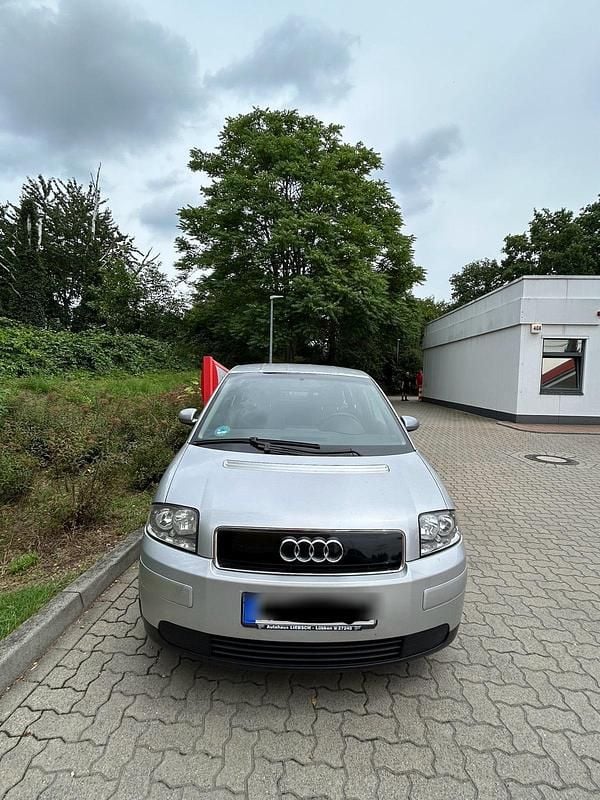 Silber Gebraucht 2001 Audi A2 Kleinwagen | 1.800 € - Bild 1/4