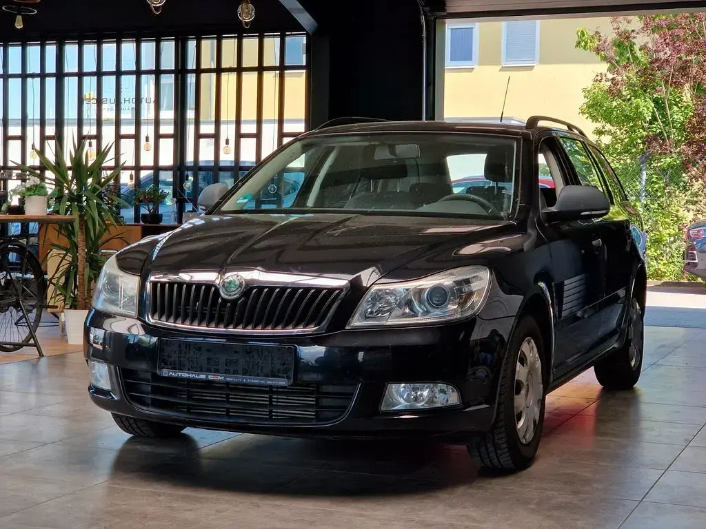 Gebraucht Skoda Octavia Classic 105 PS (77 kW) 2009 Schwarz Kombi